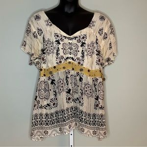 Cream, brown, black and mustard yellow blouse. Size 22/24 by Seven 7